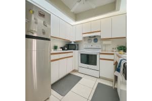 12500 Sw 5th Ct 112m, Pembroke Pines
