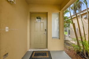 1347 Plumosa Way Weston, FL 33327 - MLS#A11822521