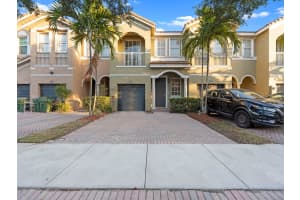 2590 Se 14th St, Homestead