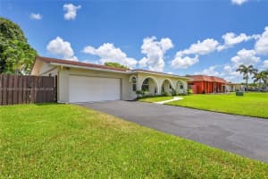 7481 NW 14th St, Plantation, FL 33313, Sold 08/15/25