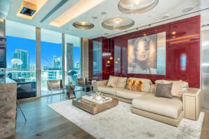 50 S Pointe Dr 905, Miami Beach