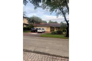 16120 E Troon Cir, Miami Lakes, FL 33014, - MLS#A11822728
