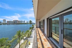 4000 NE 168th St, Miami, FL 33160, - MLS#A11822760