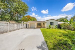 5781 Sw 25th St, Miami