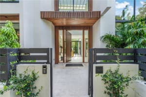 2800 Calusa Street, Miami, FL 33133 - MLS#A11822807