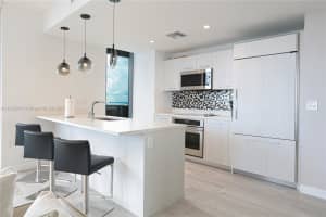 45 SW 9th St Apt 3403, Miami, FL 33130, Sold 08/18/25