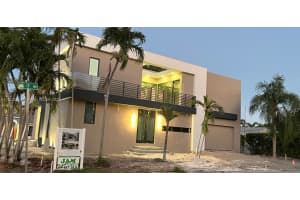 1700 Ne 18th St Fort Lauderdale, FL 33305 - MLS#A11822848