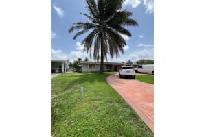 8230 NW 15th St, Pembroke Pines, FL 33024, - MLS#A11822900
