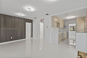 1640 Ne 183 St, North Miami Beach