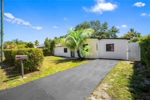 1640 Ne 183 St North Miami Beach, FL 33179 - MLS#A11822932