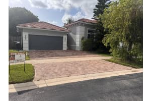 1281 Ne 41st Pl, Homestead