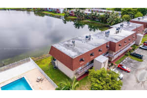 310 NW 107th Ave APT 202, Miami, FL 33172, Sold 09/05/25
