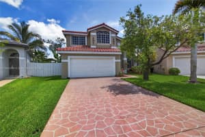 18205 Nw 21st St, Pembroke Pines