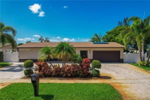 8801 Nw 5th St, Pembroke Pines