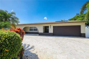 8801 NW 5th St, Pembroke Pines, FL 33024, - MLS#A11823170