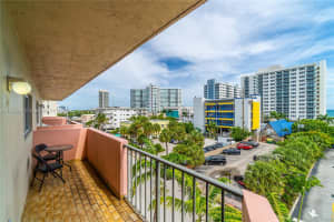 6920 Harding Ave 502 Miami Beach, FL 33141 - MLS#A11823243