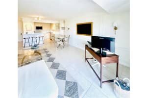 1625 SE 10th Ave APT 305, Fort Lauderdale, FL 33316, - MLS#A11823295