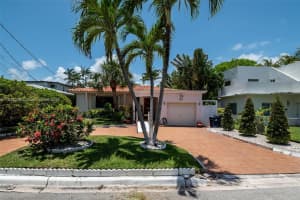 9064 Garland Ave, Surfside