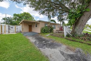 4625 SW 32nd Dr, West Park, FL 33023, - MLS#A11823345