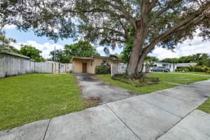4625 SW 32nd Dr, West Park, FL 33023, - MLS#A11823345