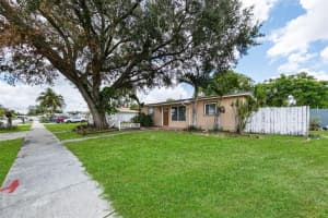 4625 SW 32nd Dr, West Park, FL 33023, - MLS#A11823345