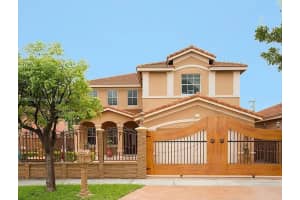 726 Nw 136th Ave, Miami