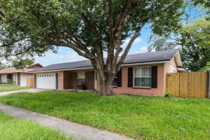 6021 Wedgewood Circle Orlando, FL 32808 - MLS#A11823395