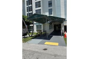 17570 Atlantic Blvd APT 405, Sunny Isles Beach, FL 33160, - MLS#A11823458