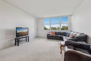900 St Charles Pl APT 420, Pembroke Pines, FL 33026, - MLS#A11823475