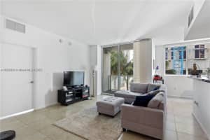 Vizcayne, 253 NE 2nd St APT 1108, Miami, FL 33132, - MLS#A11823528