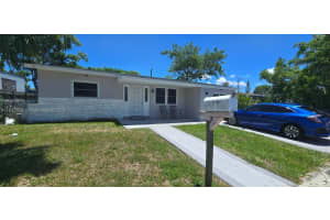 7740 Nw 34th St, Davie