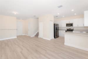 3348 W 108th St, Hialeah
