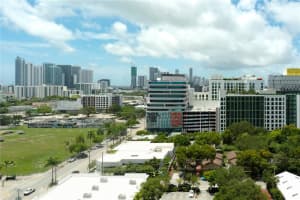 36 Nw 32nd St, Miami