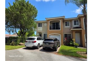 252 Se 2nd Ave Hallandale Beach, FL 33009 - MLS#A11823797