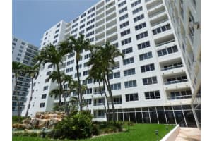 5005 Collins Ave 202, Miami Beach