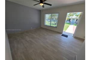 120 Ne 10th Ave 3 Hallandale Beach, FL 33009 - MLS#A11823842