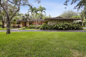10920 Sw 68th Ave Rd Pinecrest, FL 33156 - MLS#A11823857