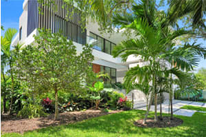 100 Hampton Ln Key Biscayne, FL 33149 - Off Market