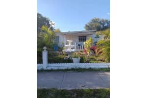 5661 Sw 41st St, West Park