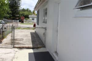 5661 SW 41st St, West Park, FL 33023, - MLS#A11823870
