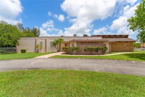 185 Ne 8th St (campbell Dr) Homestead, FL 33030 Sold 12/31/25
