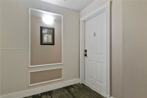 5085 NW 7th St APT 802, Miami, FL 33126, Sold 07/25/25