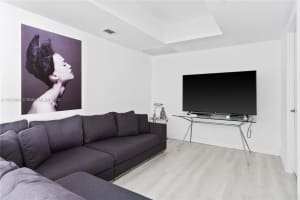 465 Brickell Ave APT 2003, Miami, FL 33131, - MLS#A11823984