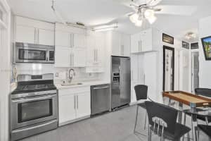 441 Collins Ave APT 4, Miami Beach, FL 33139, Sold 07/25/25