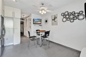 441 Collins Ave APT 4, Miami Beach, FL 33139, Sold 07/25/25