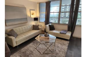 5700 Collins Ave APT 4N, Miami Beach, FL 33140, - MLS#A11824007