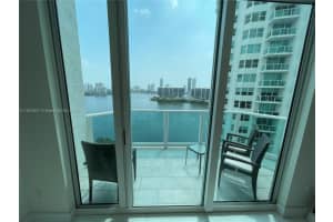 3301 Ne 183rd 1808, Aventura