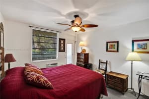 441 Collins Ave APT 6, Miami Beach, FL 33139, Sold 07/25/25