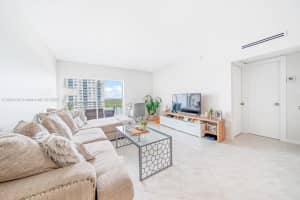 400 Kings Point Dr APT 1222, Sunny Isles Beach, FL 33160, Sold 08/05/25
