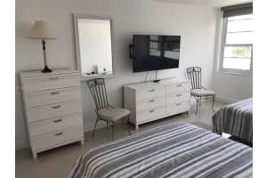 100 Lincoln Rd #521, Miami Beach, FL 33139, Sold 08/12/25
